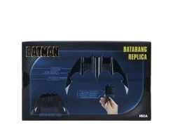 NECA Batman (1989) - Batarang Replica -Sammlerwelt Verkauf batarang pkg4