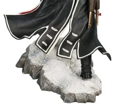 Ubisoft Assassins Creed Rogue - The Renegade Shay 24cm Figur -Sammlerwelt Verkauf d39228356baece8cf85dbc382304314497d578c776945807c51b083b5c7e06e5